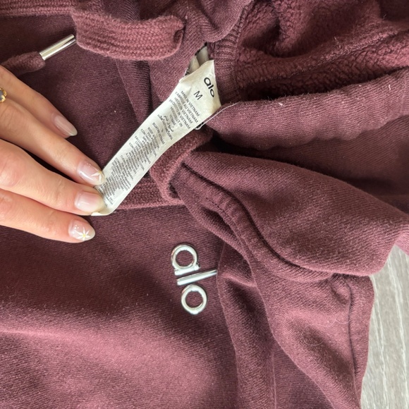 ALO Accolade Sweat Set - Picture 3 of 8